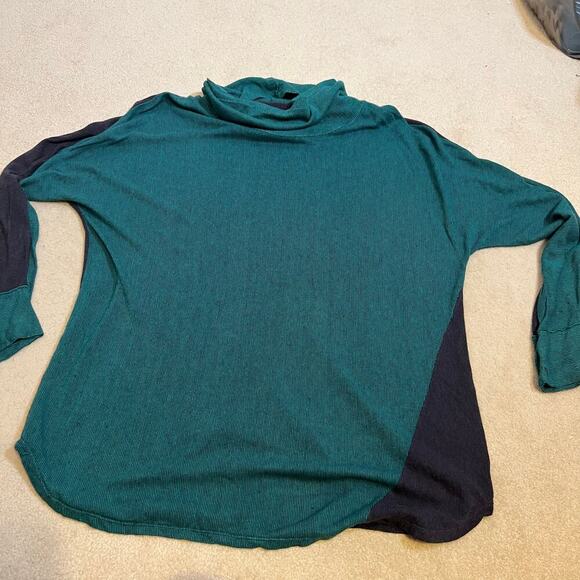 Nic + Zoe Linen Blend Essence Cowl Neck Tunic Jade Green and Navy Size Medium - Picture 8 of 8